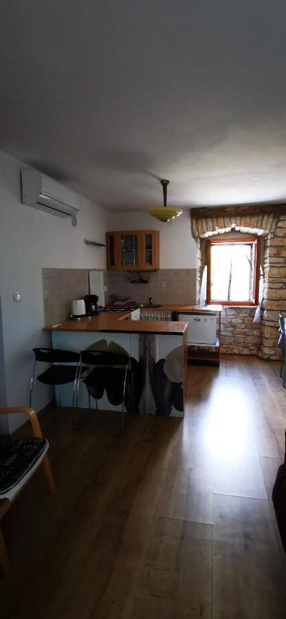 Eti And Mia Holiday Apartments Muntić Buitenkant foto
